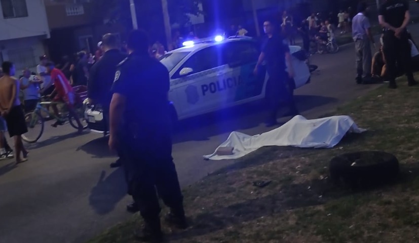 En este momento estás viendo Lanús: un ladrón de 14 años fue abatido cuando intentó robarle la moto a un policía