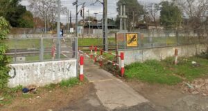 Lee más sobre el artículo Temperley: policías evitaron que un hombre se arrojara al paso del tren