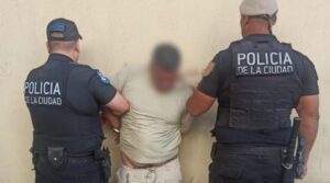 Lee más sobre el artículo La Policía detuvo a un hombre que apuñaló a su ex en Constitución