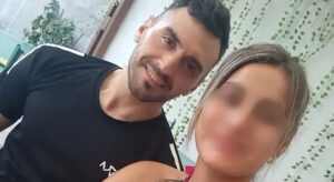 Lee más sobre el artículo Sarandí: un hombre apuñaló a su pareja, su hija se tiró del auto para escapar y él se suicidó