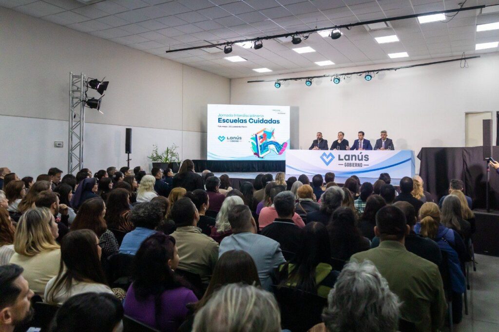 Lee más sobre el artículo Funcionarios, fiscales y jueces analizaron la violencia digital en escuelas
