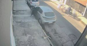 Lee más sobre el artículo Lanús: simuló ser cartonero y le robó el auto a una mujer que estaba con su bebé