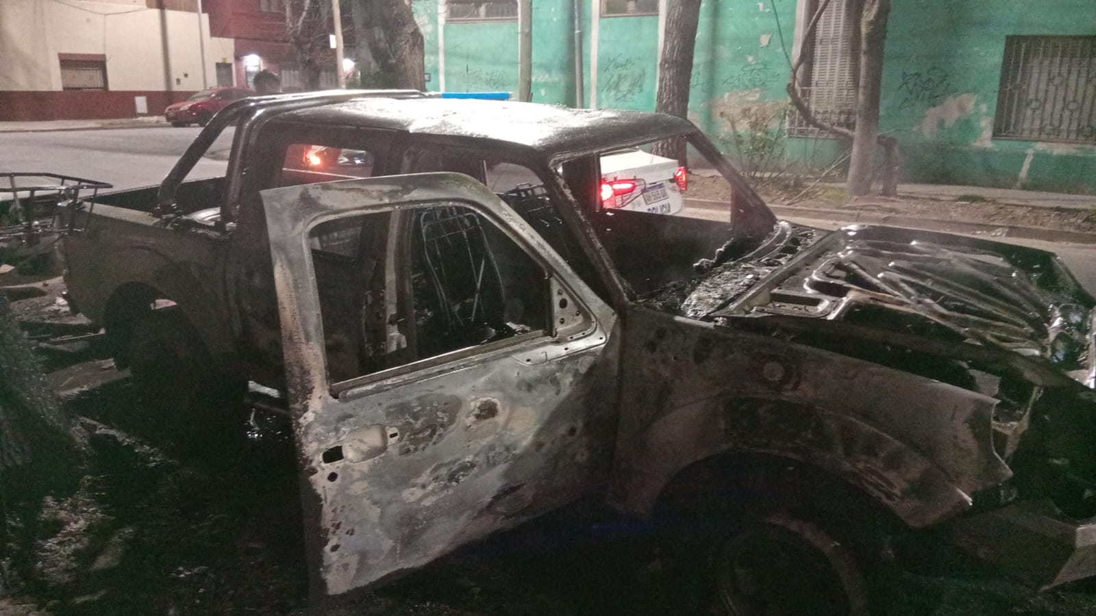 En este momento estás viendo Avellaneda: incendió el auto de su vecino y lo detuvieron