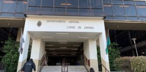 Lee más sobre el artículo Le otorgaron domiciliaria a una mujer acusada de matar a su pare en Villa Albertina