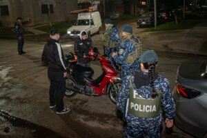 Lee más sobre el artículo Extendieron los megaoperativos de saturación policial a San José y Burzaco