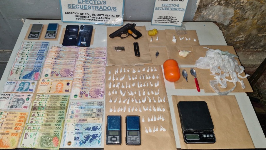 En este momento estás viendo Una mujer lideraba una banda narco que operaba en el centro de Avellaneda