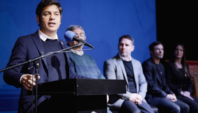 Kicillof no descartó competir en una interna en 2027, pero pidió no hablar de candidaturas