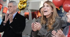 Lee más sobre el artículo Renunció Ferraresi y Magdalena Sierra es la nueva intendenta de Avellaneda