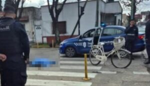 Lee más sobre el artículo Temperley: identificaron a la ciclista que murió atropellada por un camión a metros de Coto