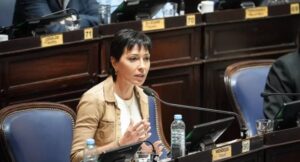 Lee más sobre el artículo Apuestas online: proponen un límite de tiempo a las plataformas para frenar la ciberludopatía