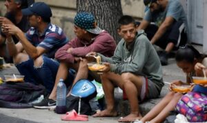 Lee más sobre el artículo El 48,9% de los jóvenes argentinos vive en condiciones de vulnerabilidad
