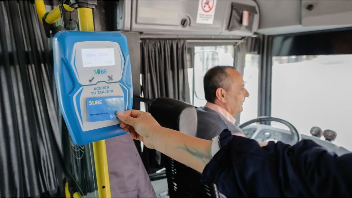 En este momento estás viendo Nueva suba del boleto de colectivos en el Conurbano: 1210 pesos, el mínimo
