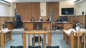 Lee más sobre el artículo Condenaron a 12 años a un hombre que apuñaló a su ex frente a sus hijos en Berazategui