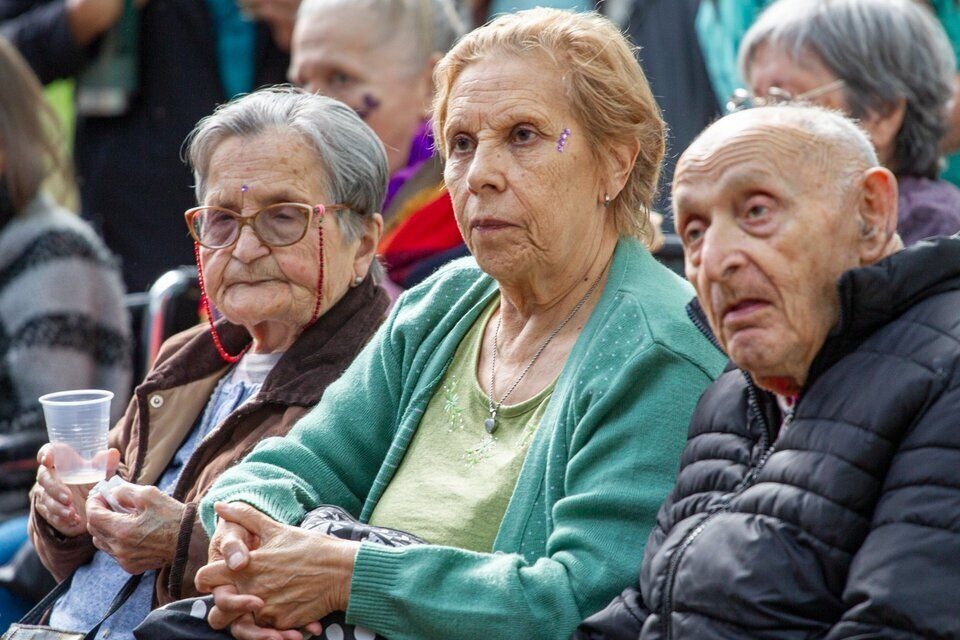 En este momento estás viendo El 44,6% de los jubilados está endeudado y pide créditos para comer