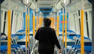 Lee más sobre el artículo Otro golpe al bolsillo: eliminan descuento para quienes combinan tren y subte