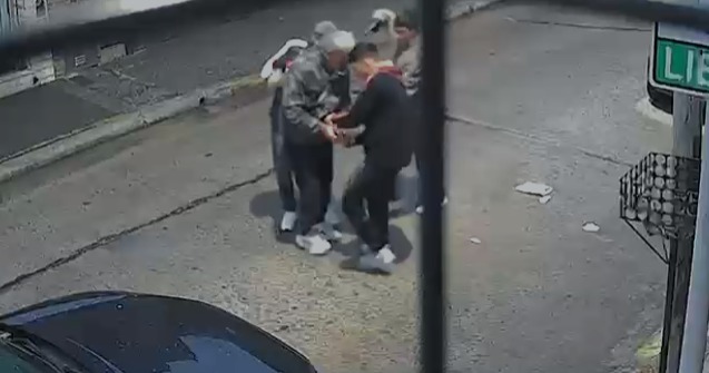 En este momento estás viendo Atraparon a dos jóvenes delincuentes tras un raid delictivo en Avellaneda