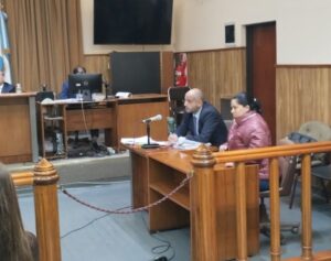 Lee más sobre el artículo Revocan la absolución y ordenan volver a juzgar a una mujer que mató a su padre en Berazategui